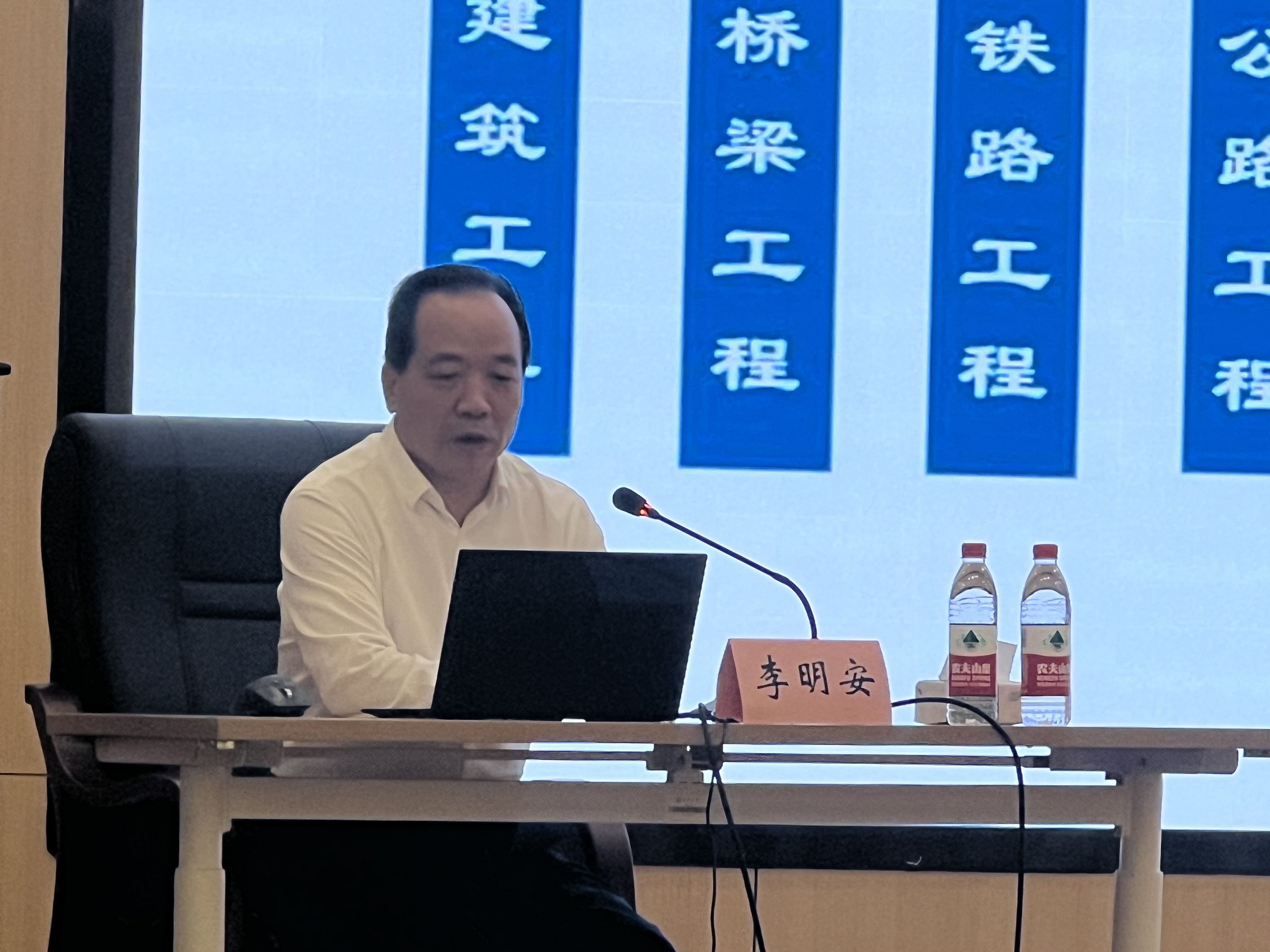图片13.jpg