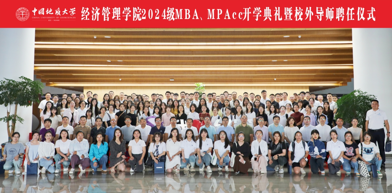 合影.jpg